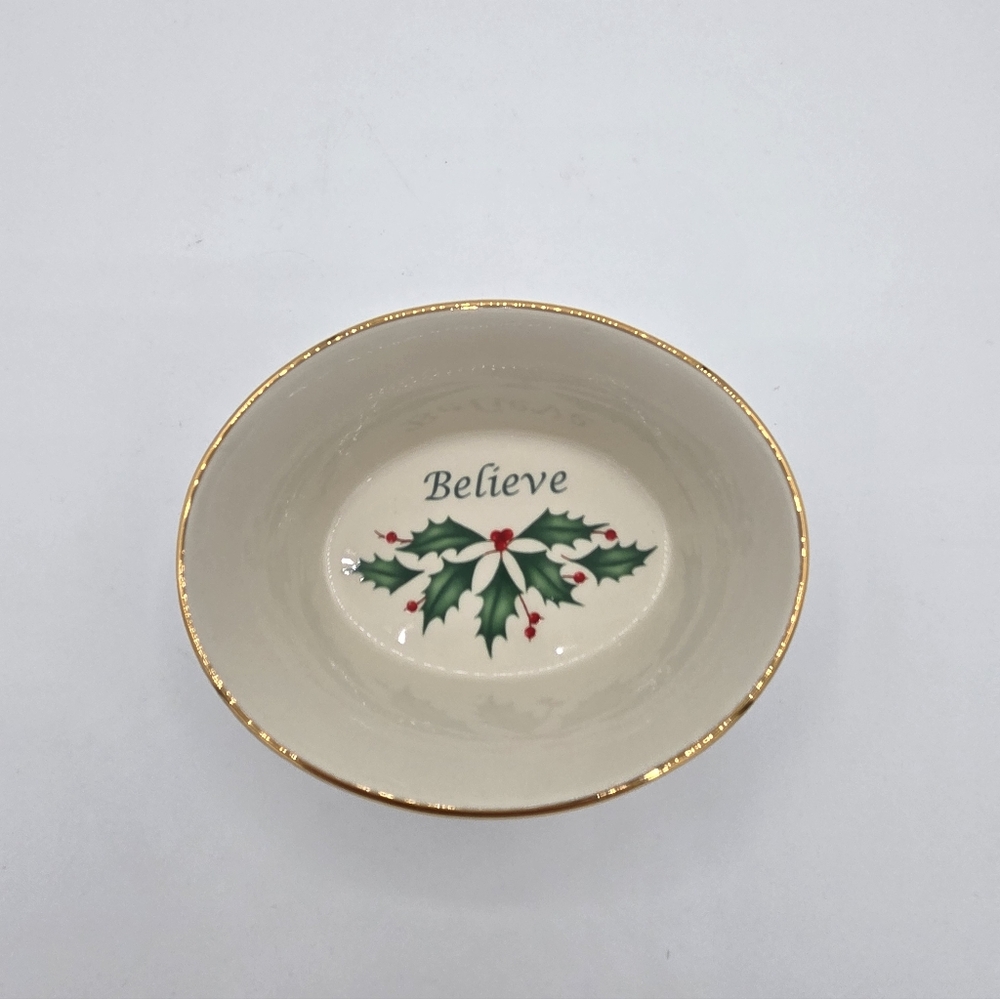 "Believe" Lenox Dimension Collection  Holiday Holly Berries Oval Gold Trim Dish